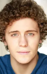 Дилан Ллевелин